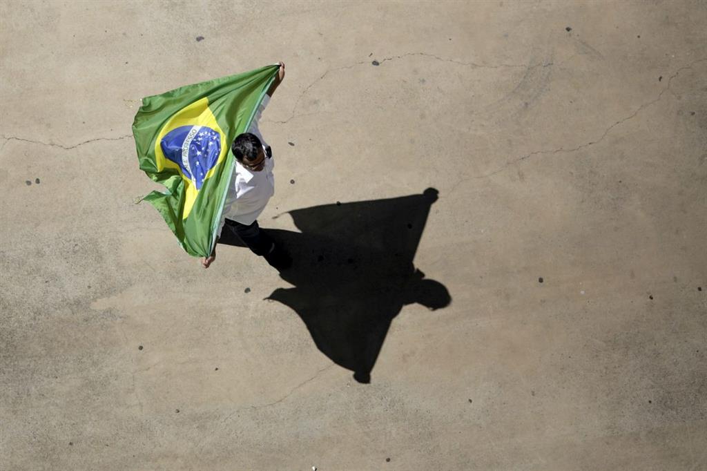 crise-faz-brasil-cair-no-ranking-de-desenvolvimento-humano