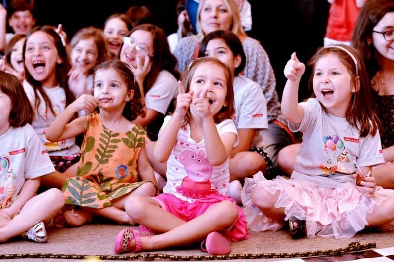 por-menos-festa-infantil-espetaculo-e-mais-festa-afetiva